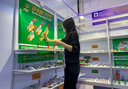 Kiinan tuonti- ja vientimessut ovat käynnissä